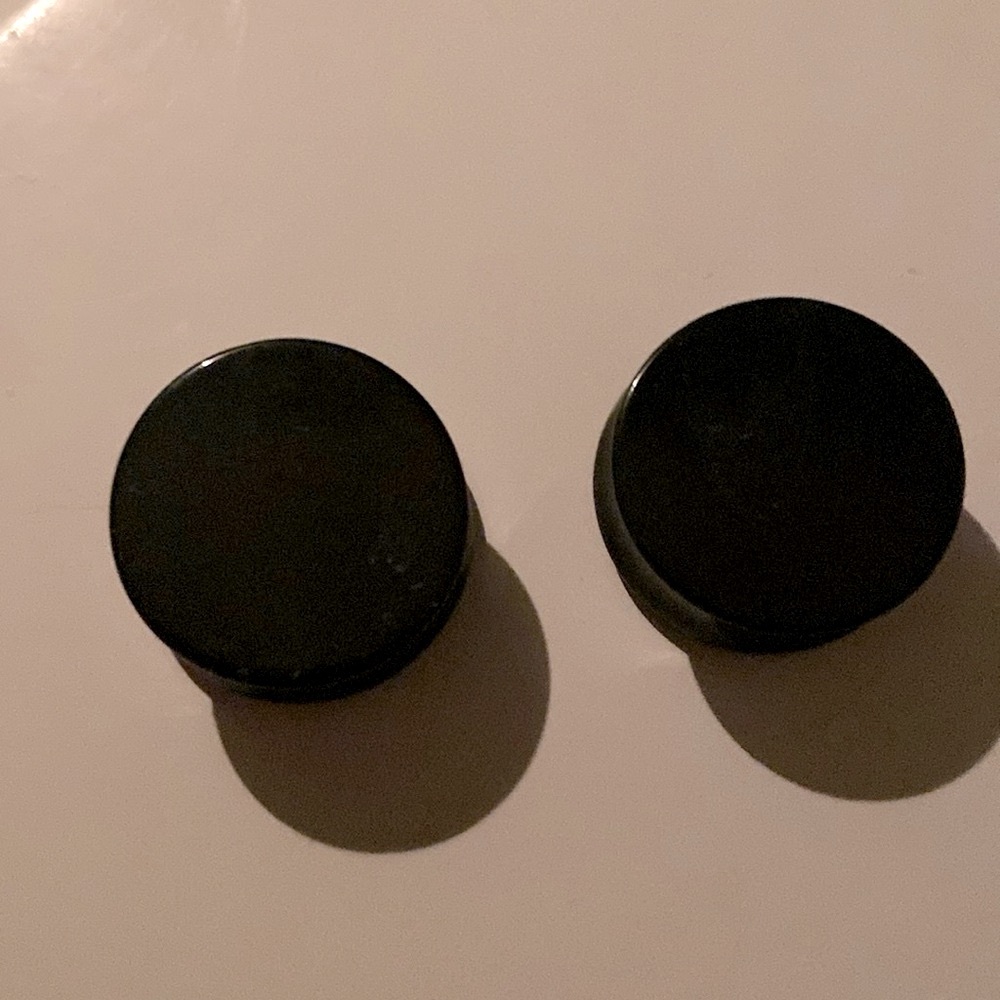 1 & 1/16 inch gauge plug Earings